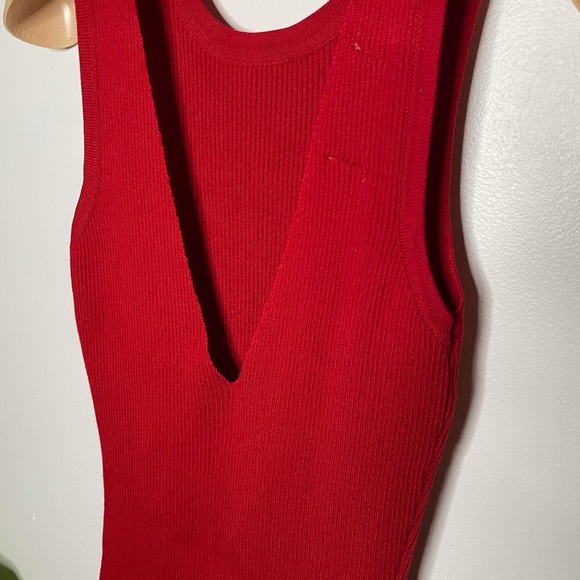 Red sleeveless dress - Picture 3 of 5